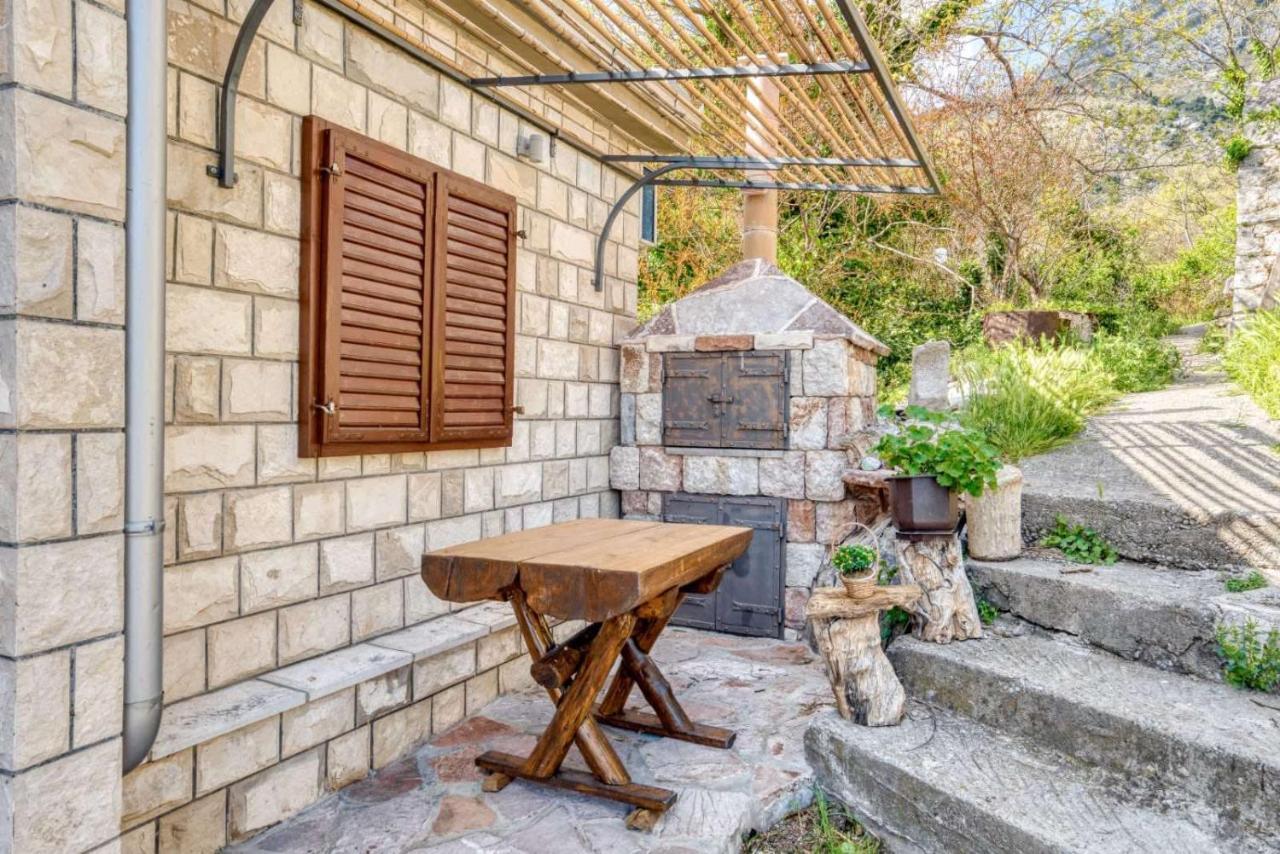 Savovic_Lux Apartment Petrovac Exterior photo