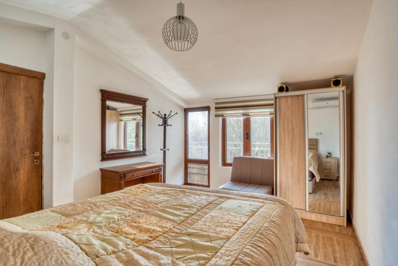 Savovic_Lux Apartment Petrovac Exterior photo